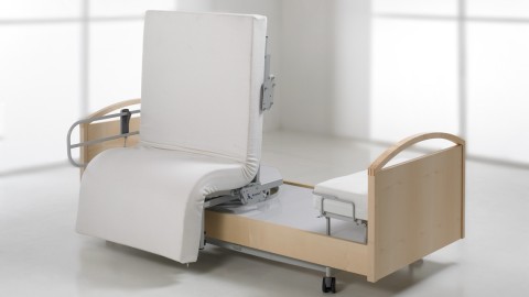 RotoFlex P free-standing nursing bed